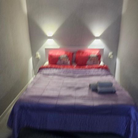 Амстердам Apartment Кременчук Екстериор снимка
