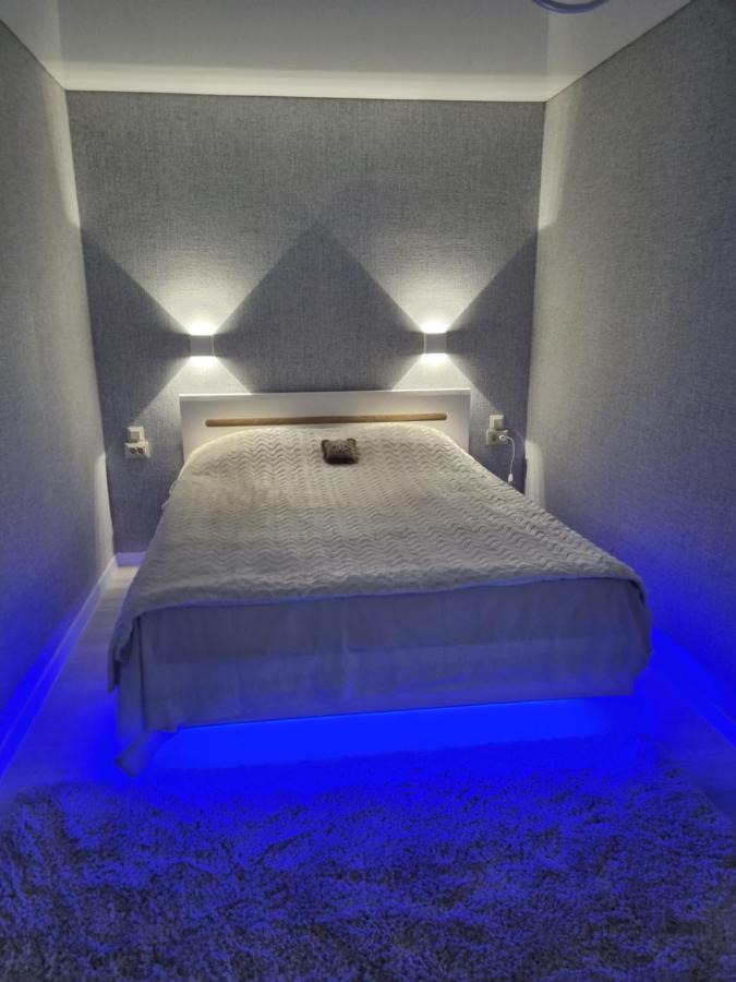 Амстердам Apartment Кременчук Екстериор снимка