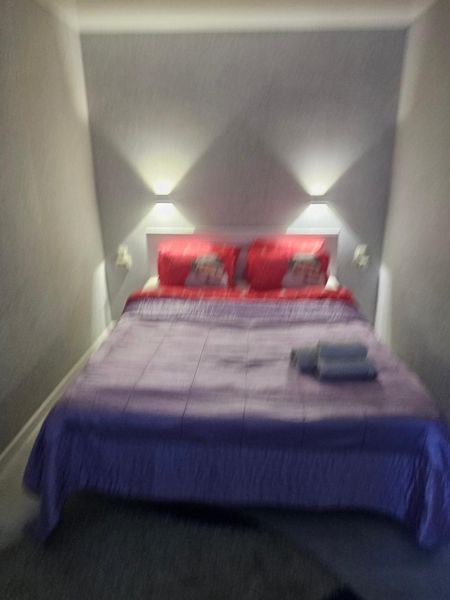 Амстердам Apartment Кременчук Екстериор снимка